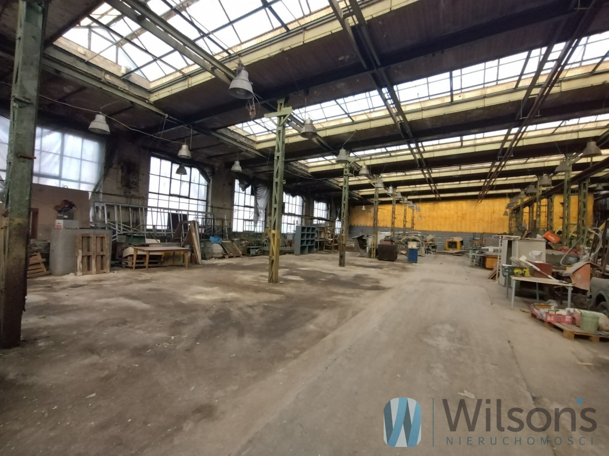 Production and warehouse hall 400 m2 in the centre