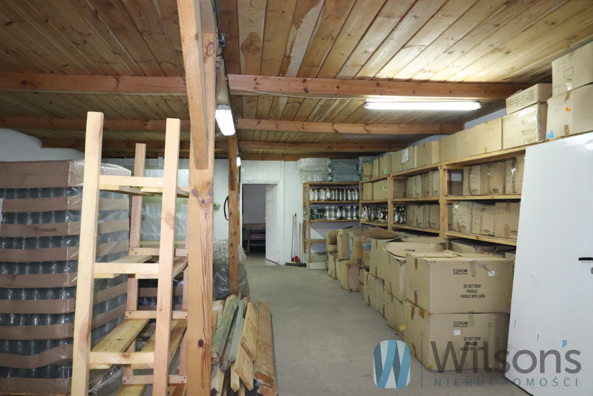 Warehouse with mezzanine floor of 110 m² in Kania.