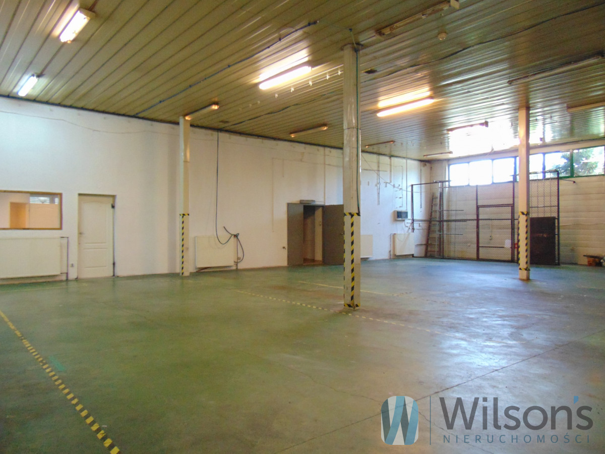 Warehouse with office in Michalowice.